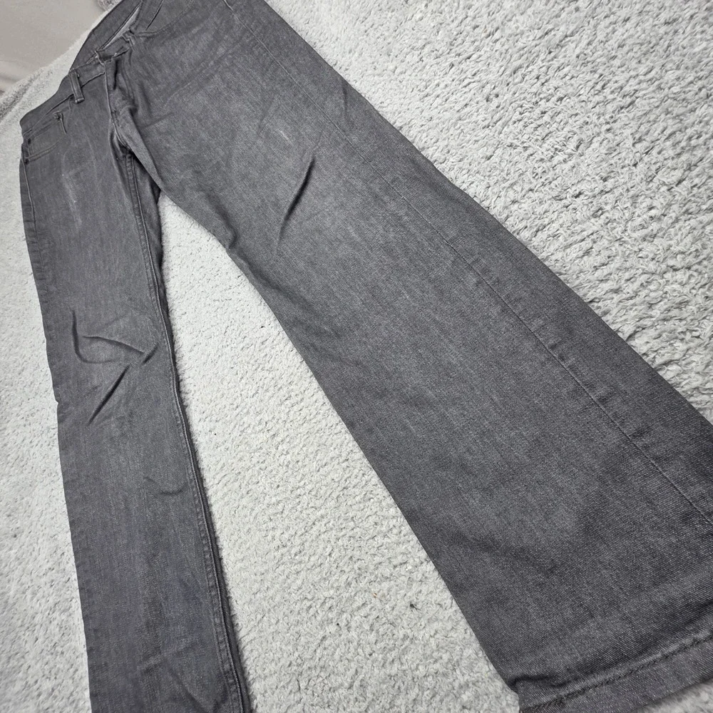 Levis measurements waist